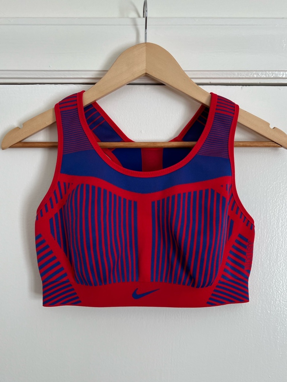 Nike Flyknit High-Support Red/Royal Blue Non-Padded Sports Bra Size Large